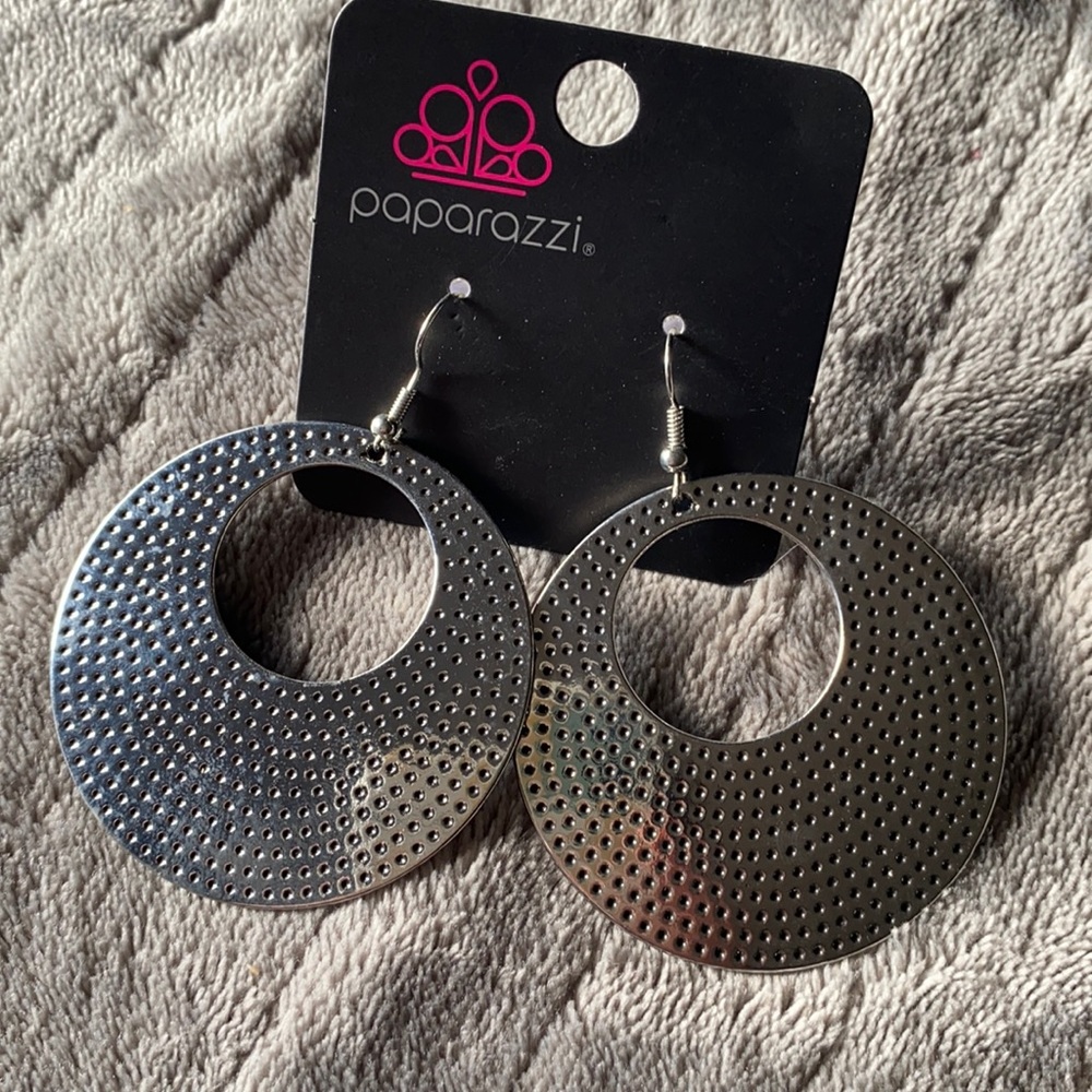 Paparazzi earrings